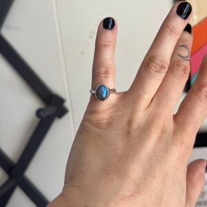 Elegant Silver and Labradorite Stone Ring
